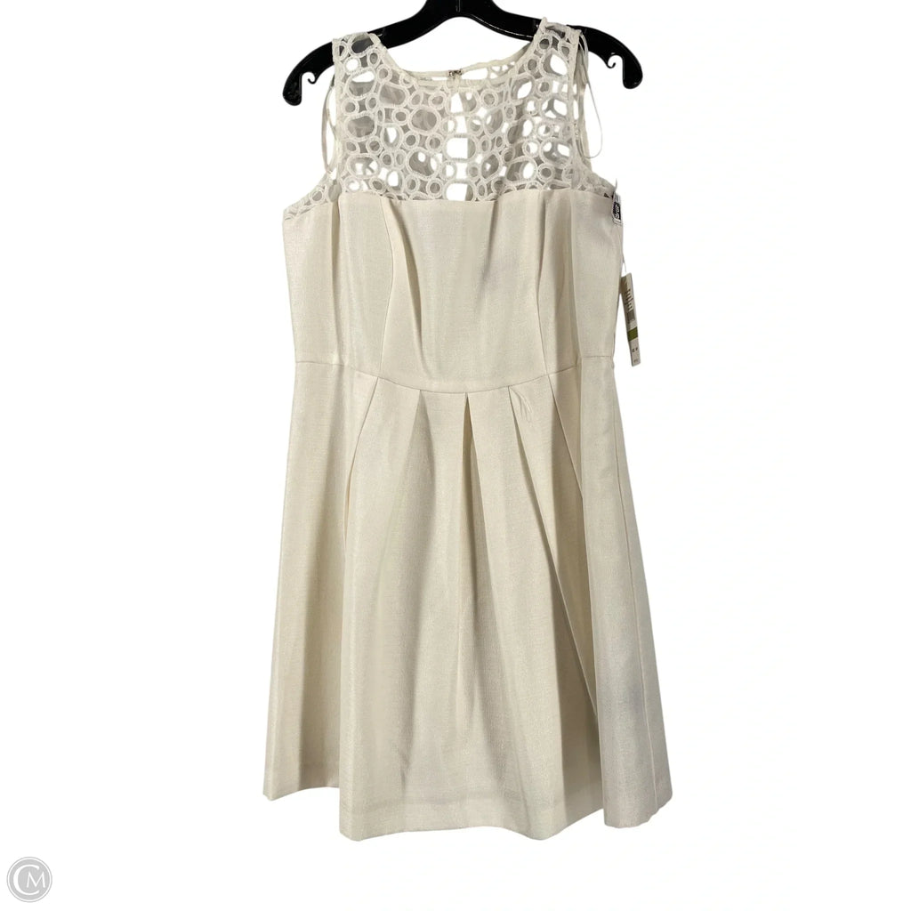 Dress Casual Short By Cmc In White, Size: 14