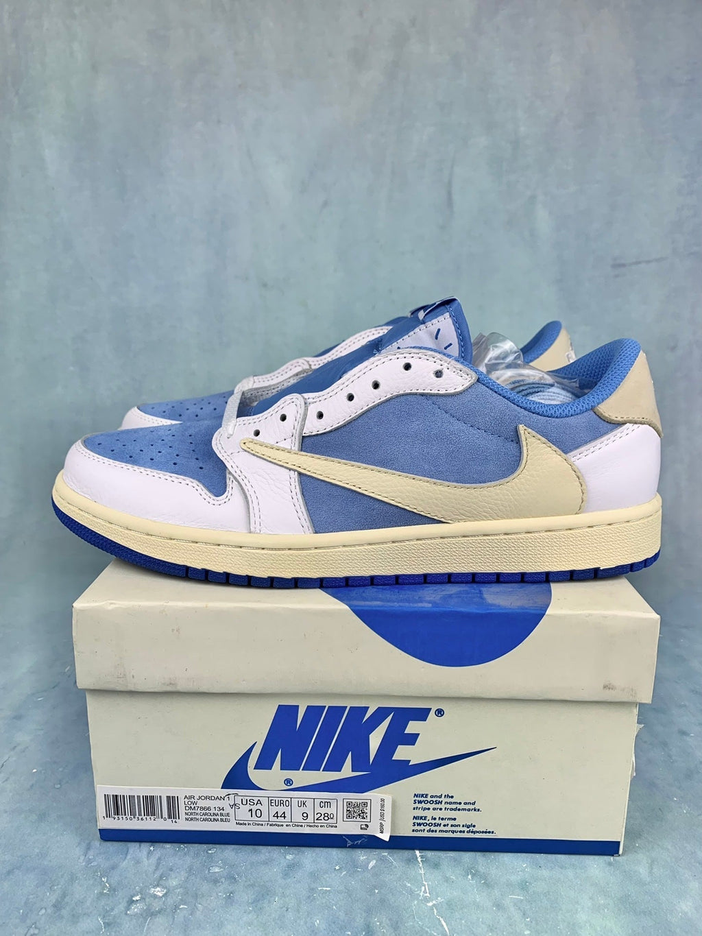 Air Jordan 1 Low White/Treasure Blue Unisex Sneakers DM7866-134