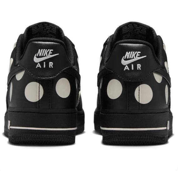 Wmns Nike Air Force 1 ’07 – Black Sail