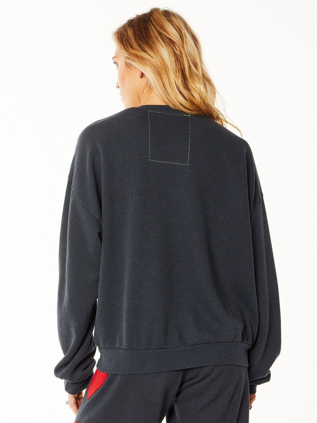 HEART STITCH CREW SWEATSHIRT