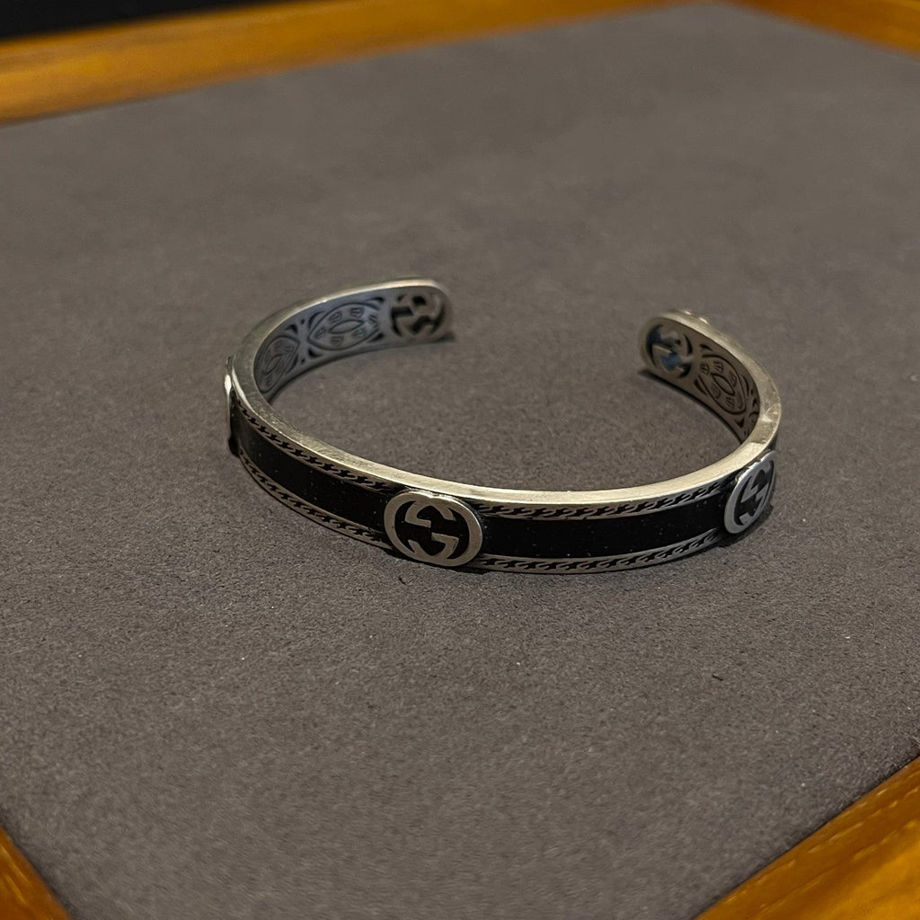 Gucci Black Enamel Vintage Double G Bracelet