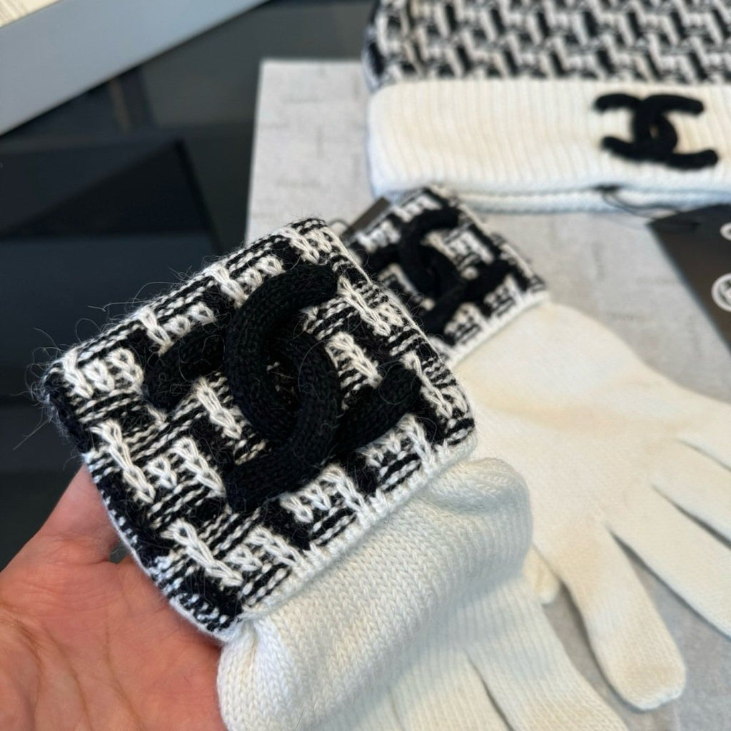 Chanel Black and Ivory Knit Accessory Set
