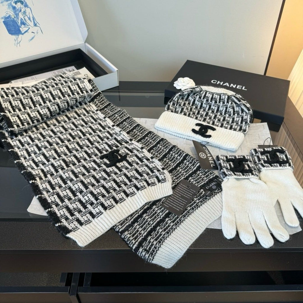 Chanel Black and Ivory Knit Accessory Set