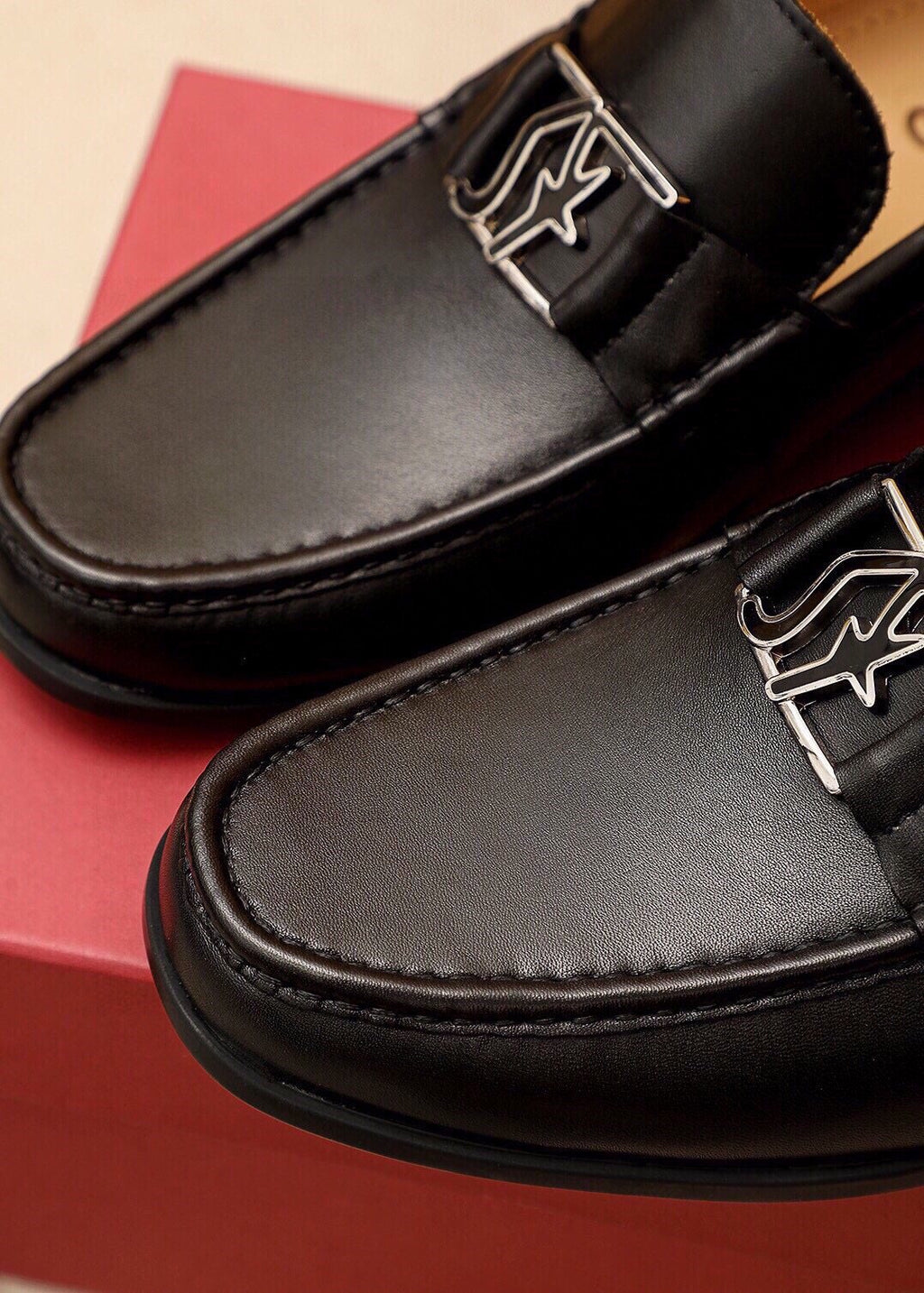 Ferragamo Black Metal Hardware Loafers