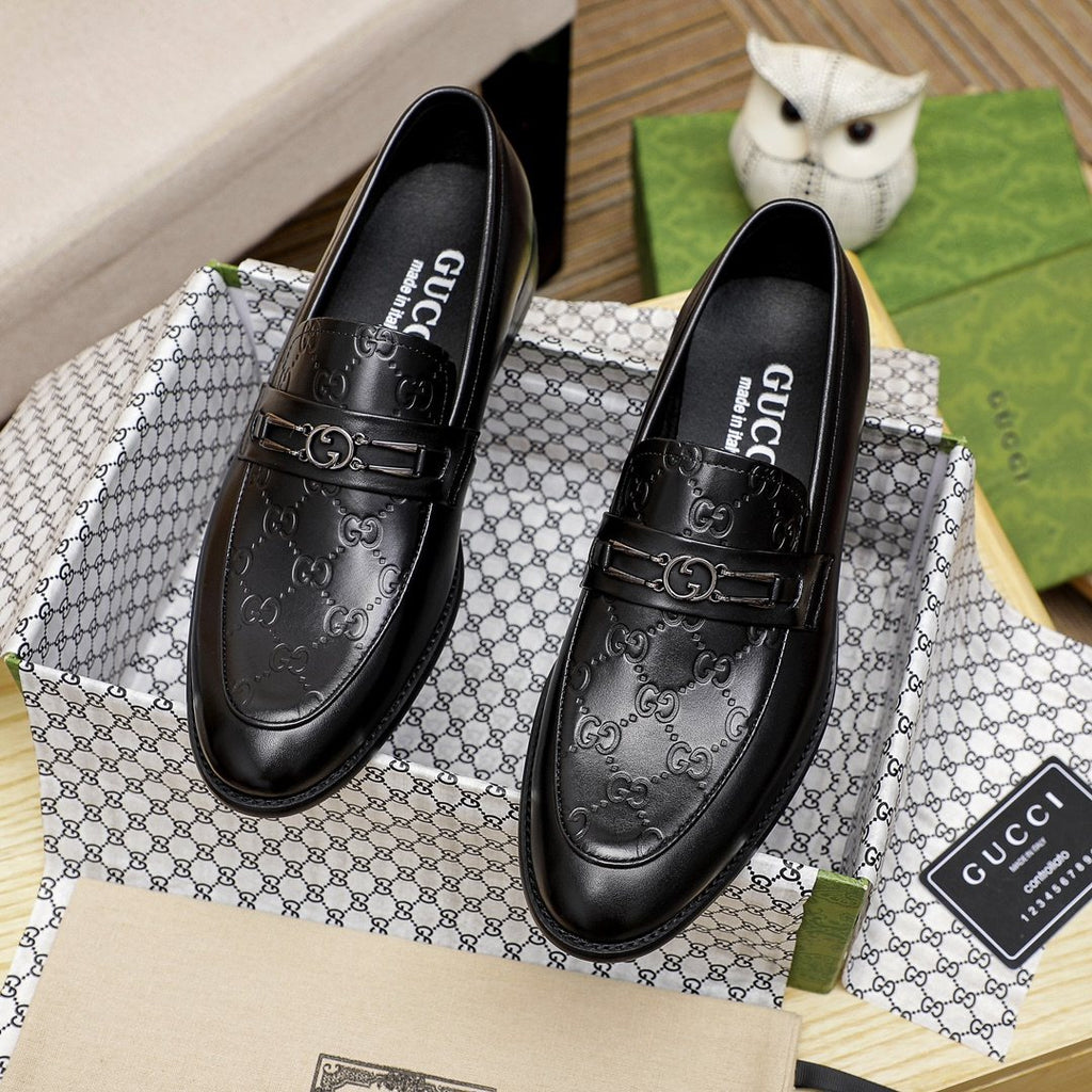 Gucci Black Textured Slip-On Loafers