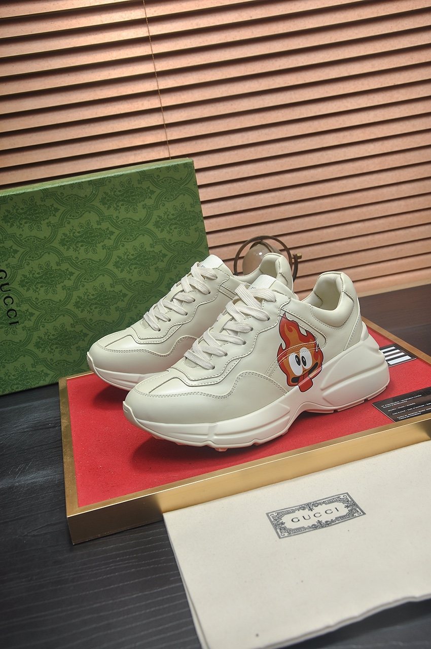 Gucci Off-White Red Accent Sneakers - Tonal Laces And Layered Upper Panels