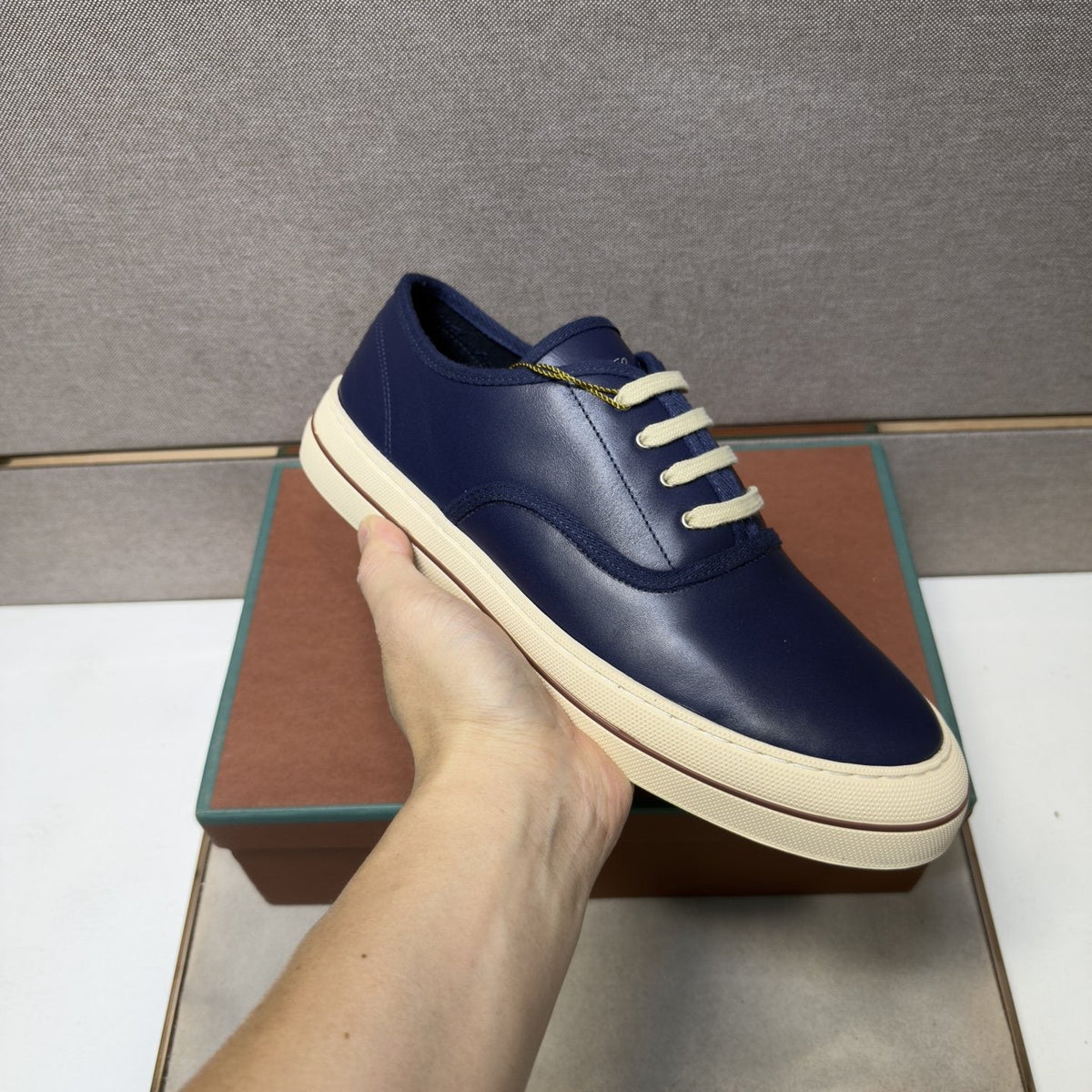 Men's Low-Top Lace-Up Sneakers