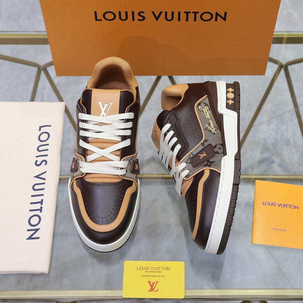 Louis Vuitton Low-Top Sneakers - Padded Collar