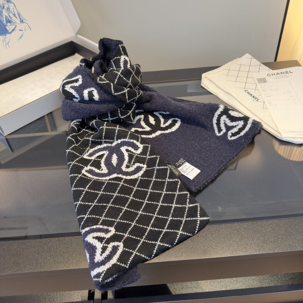 Chanel Grid Knit Scarf