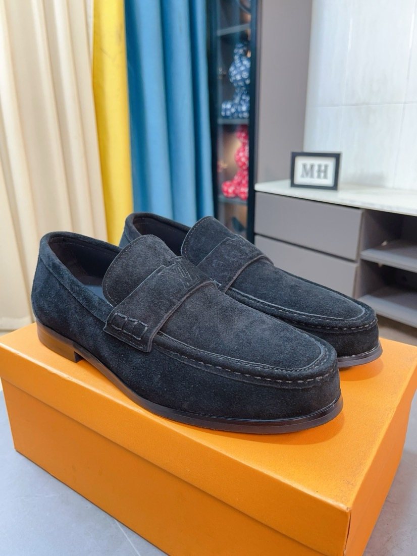 Louis Vuitton Moc-Toe Loafers