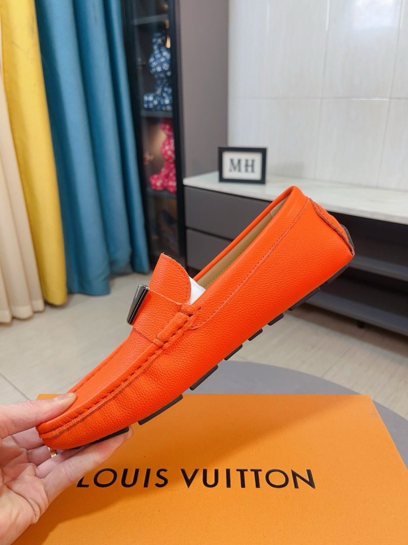 Louis Vuitton Pebbled Metal-Accent Driving Loafers