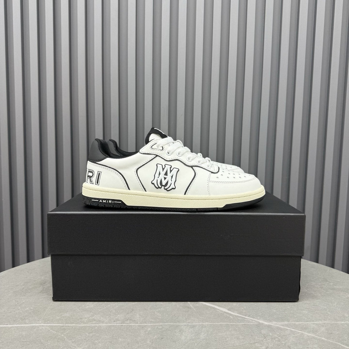 Amiri Contrast Panel Low-Top Sneakers