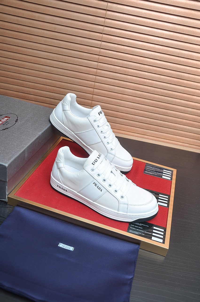 Prada Contrast Lace Low-Top Sneakers
